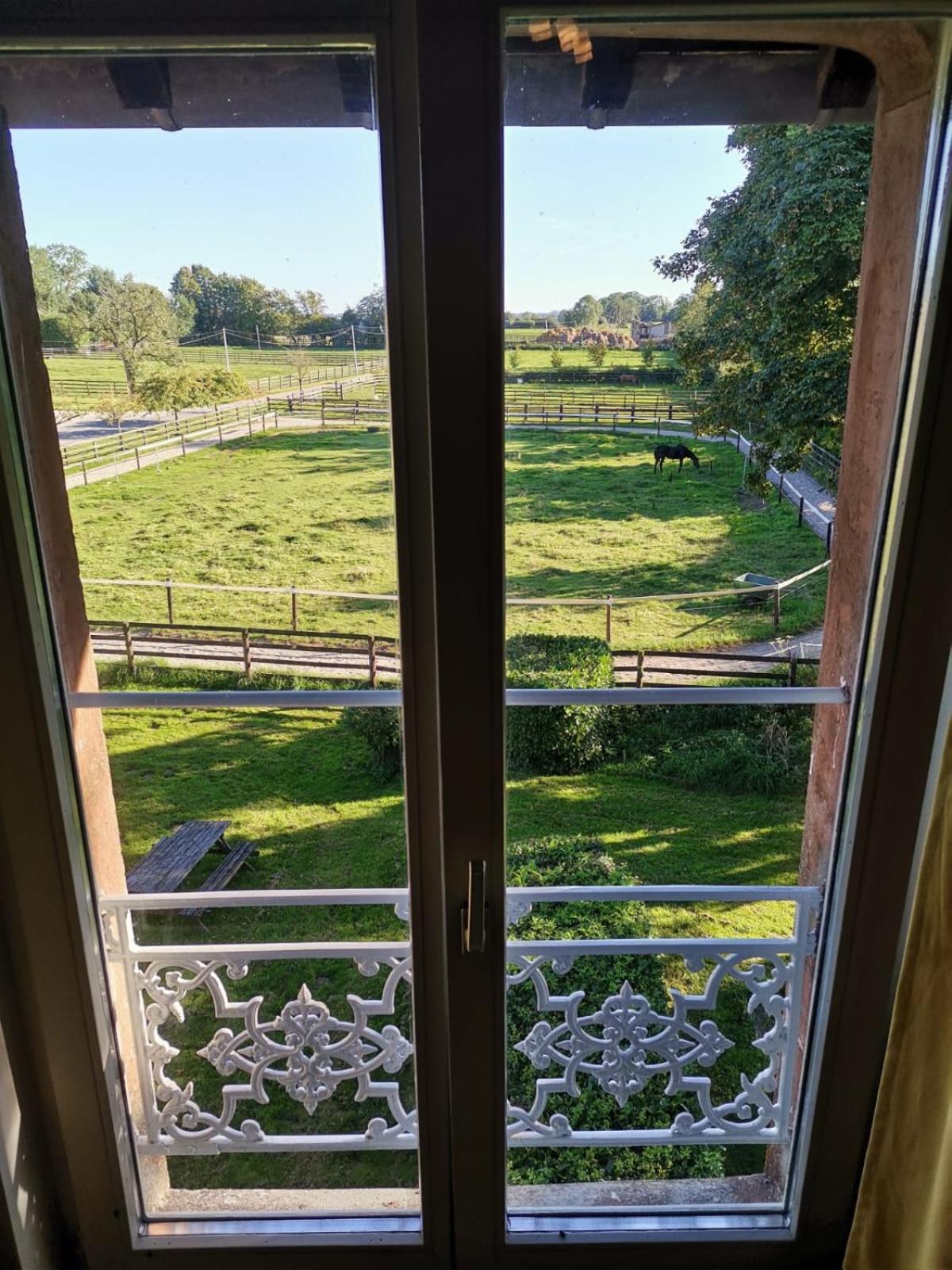 HeugonManoir Du Taillis住宿加早餐旅馆 外观 照片